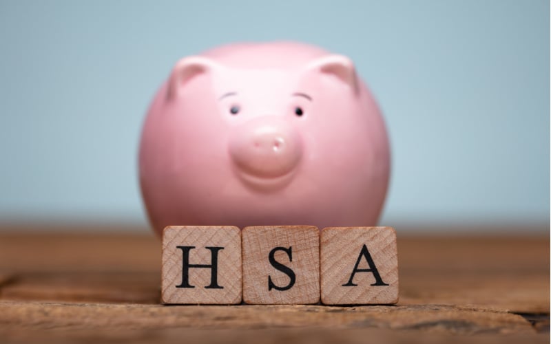 piggy bank with HSA sign